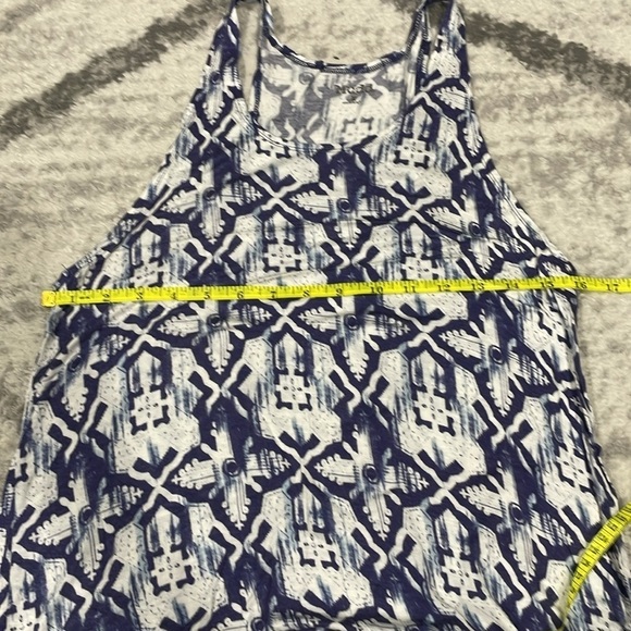 Women’s Blue and White Racerback Tank Top- Medium - Picture 4 of 5